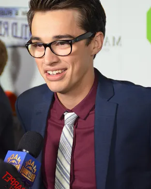 Joey Bragg