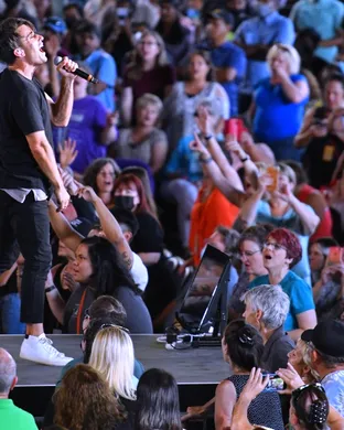 Phil Wickham Hoffman Estates