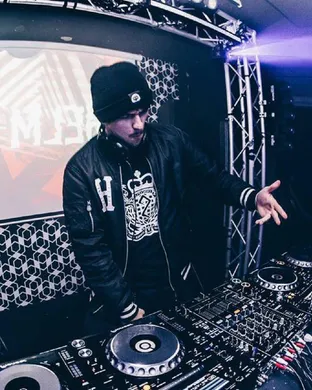 Virtual Riot Chicago