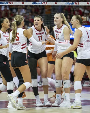 Wisconsin Badgers Women's Volleyball vs. Northwestern Wildcats